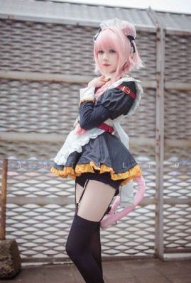 李彩谭妈妈的职业