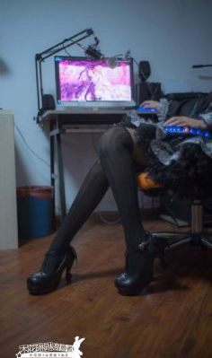 她的伪装