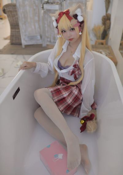新任女教师