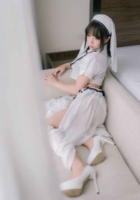 女朋友闺蜜奶好大下面好紧视频